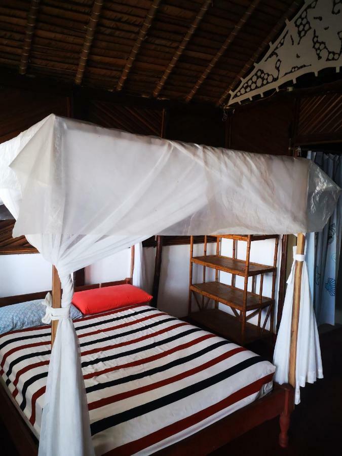 Chez Alex Bed & Breakfast Nosy-Be Bagian luar foto