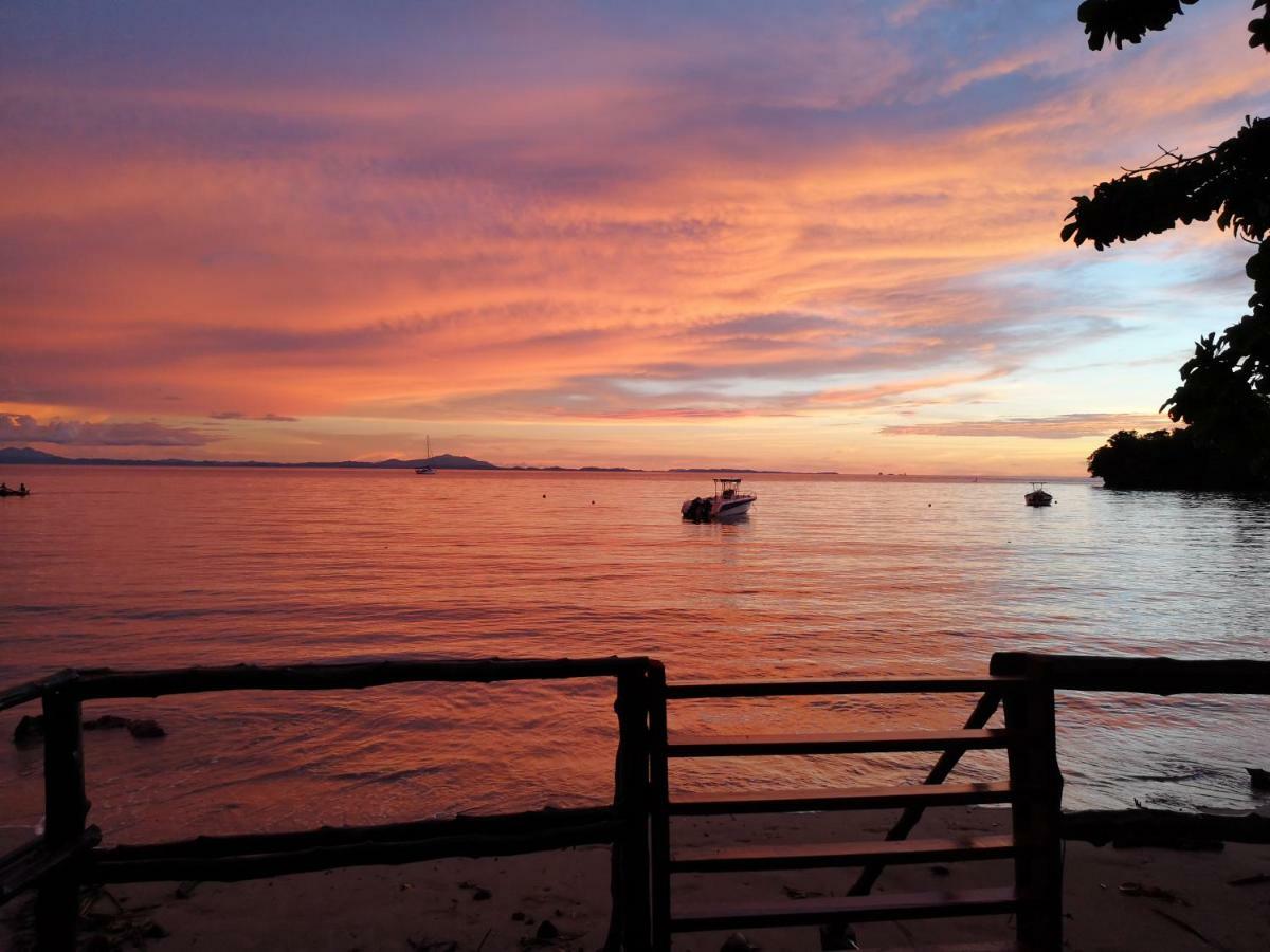 Chez Alex Bed & Breakfast Nosy-Be Bagian luar foto
